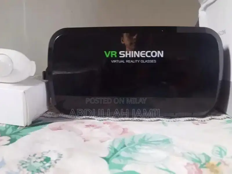 VR Shinecon SC-G06A Virtual Reality Headset with Game Controller