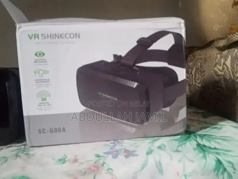 VR Shinecon SC-G06A Virtual Reality Headset with Game Controller