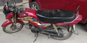 Honda CD 70 Motorcycle - Classic Commuter Bike