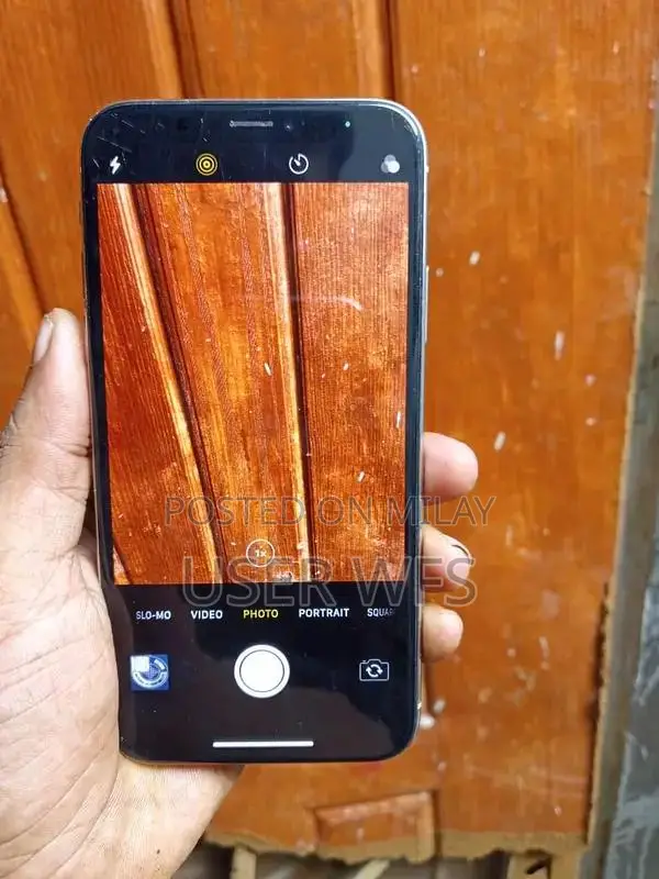 iPhone X 64GB Smartphone with Face ID