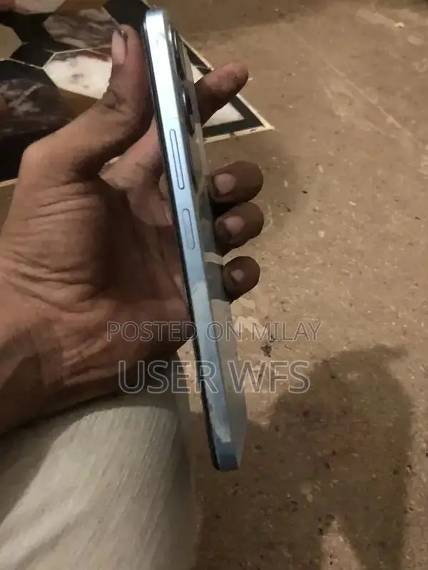 iPhone X 64GB Smartphone with Face ID