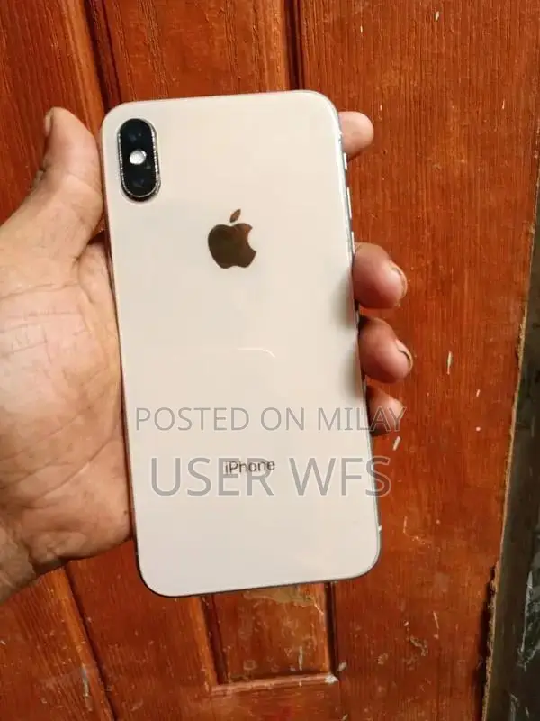 iPhone X 64GB Smartphone with Face ID