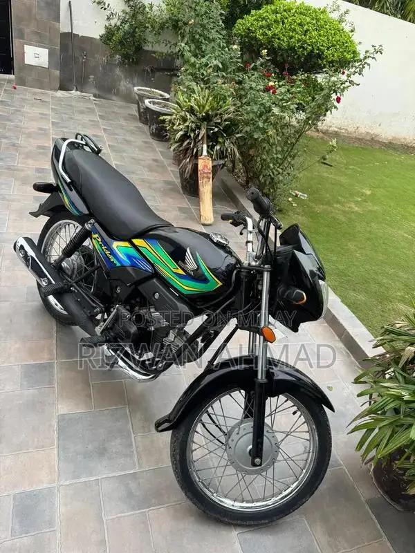 Used Bajaj Pulsar Motorcycle, 34,000 km Driven, Good Condition