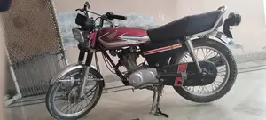 Photo - Honda 125cc Motorcycle with Functional Engine