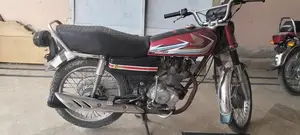 Honda 125cc Motorcycle with Functional Engine