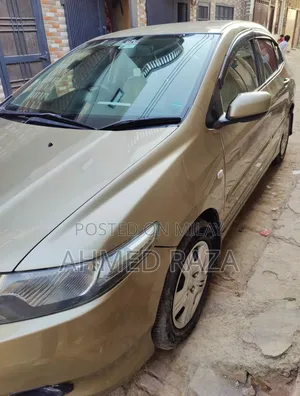 Honda City 2011 Gold