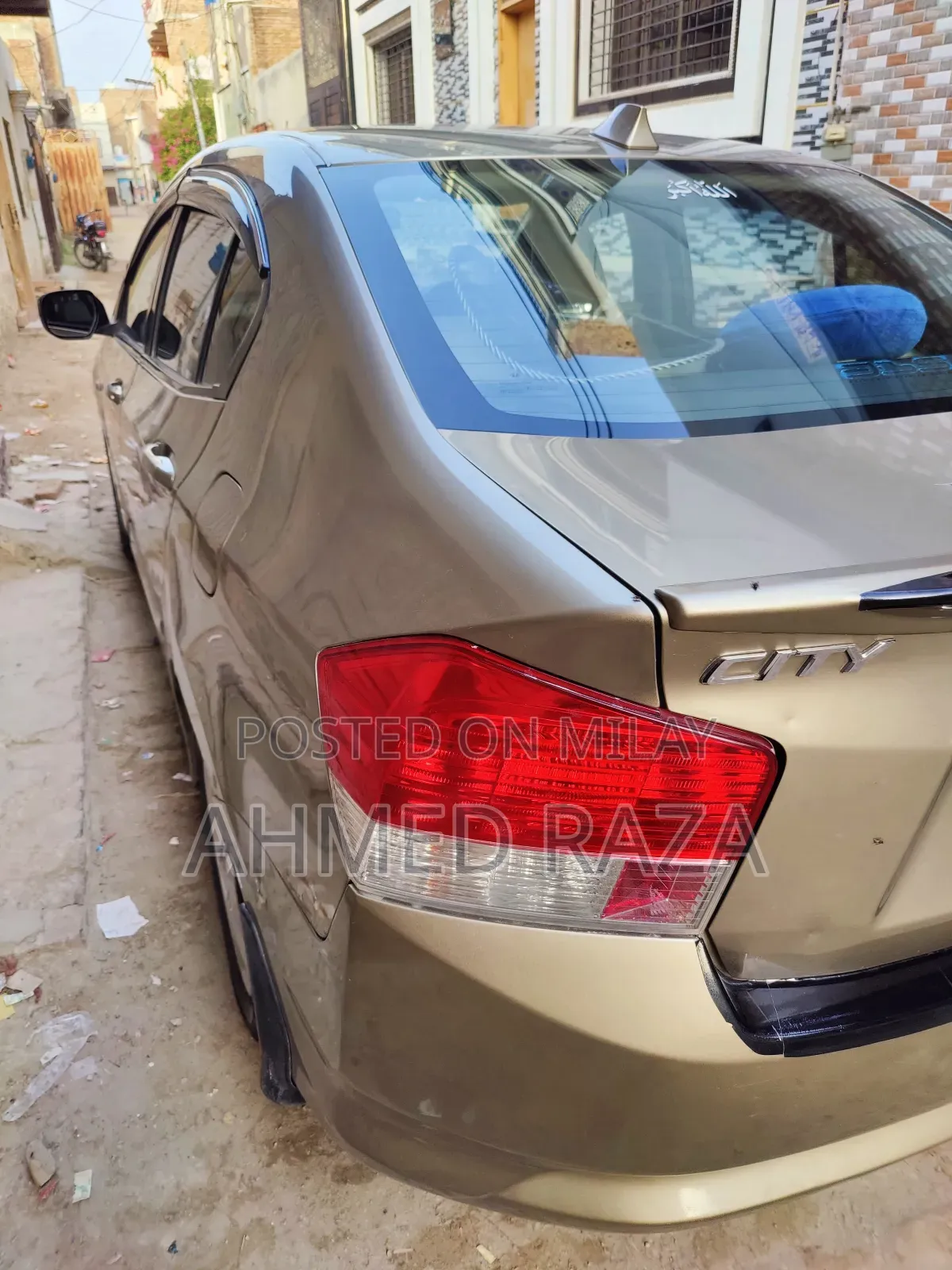 Honda City 2011 Gold