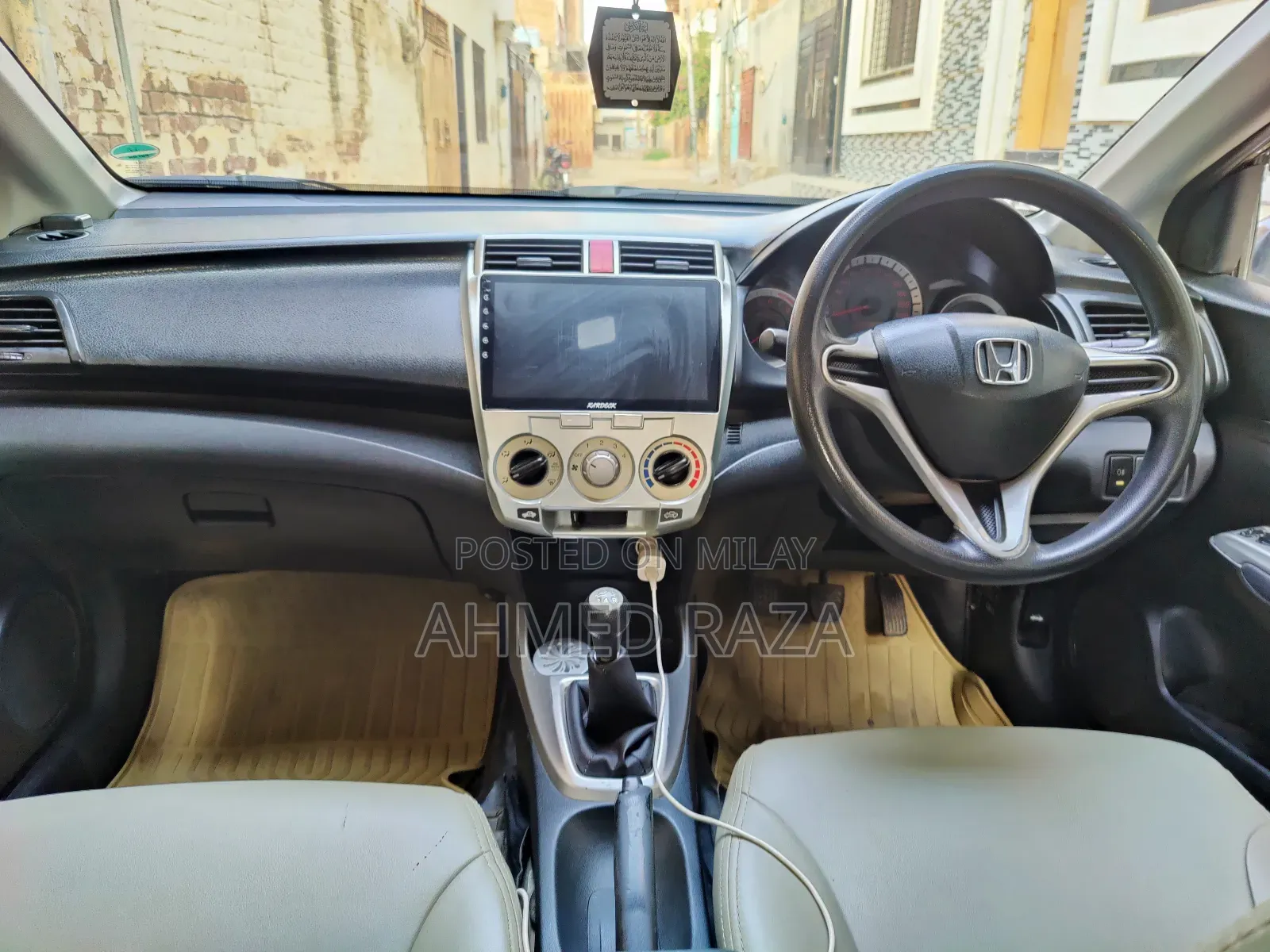 Honda City 2011 Gold