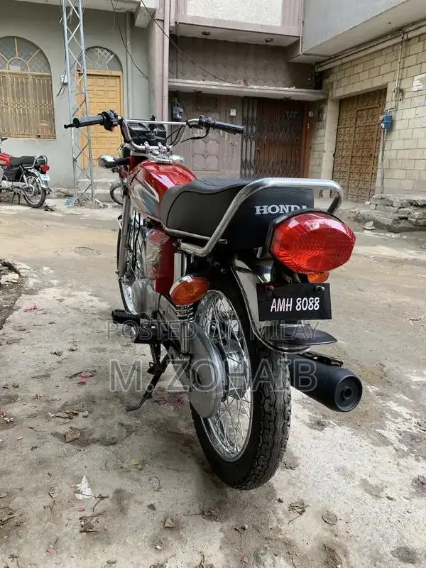 Honda CG125cc 2022 Motorcycle - Single Cylinder Commuter Bike