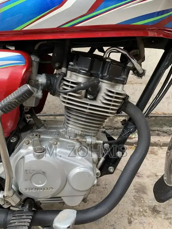 Honda CG125cc 2022 Motorcycle - Single Cylinder Commuter Bike