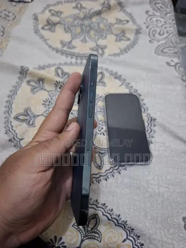 Pro Max 128GB Smartphone Excellent Condition