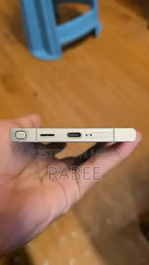 High-End Samsung Galaxy S24 Ultra Smartphone 512GB Storage