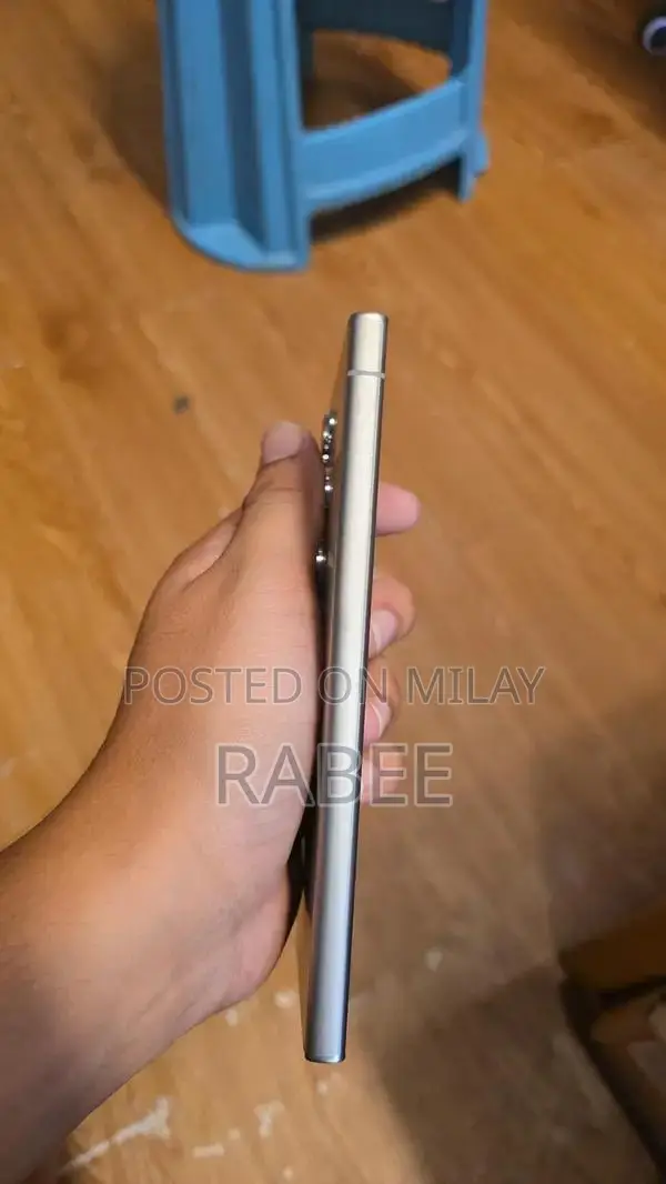 High-End Samsung Galaxy S24 Ultra Smartphone 512GB Storage