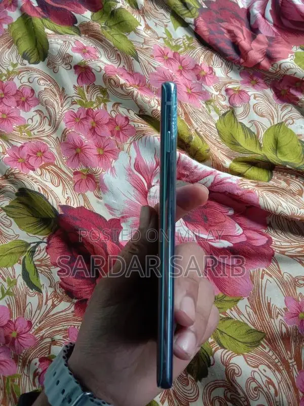 Samsung Galaxy S10 Dual SIM Smartphone