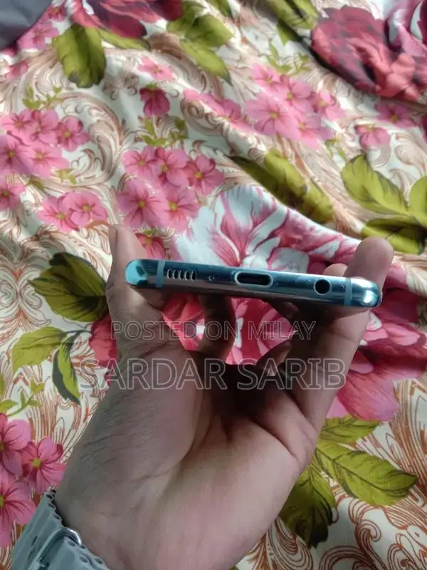 Samsung Galaxy S10 Dual SIM Smartphone