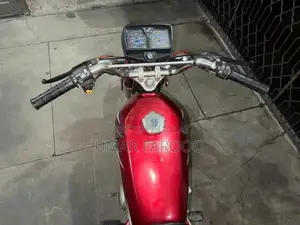 Honda 125 Motorcycle in Excellent Condition