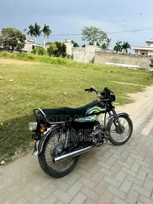 Honda CD 70 Motorcycle - Compact and Reliable Commuter Bike