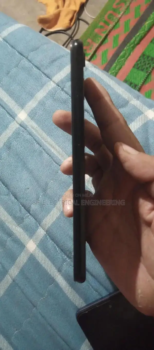 VIVO Y83 Smartphone with 6GB RAM and 128GB Storage