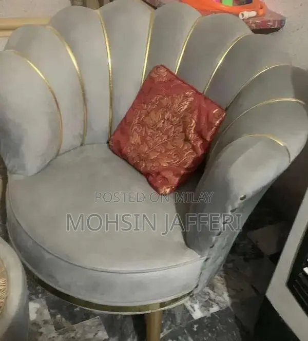 VIP Mughal Style Sofa Chairs with Round Table Set