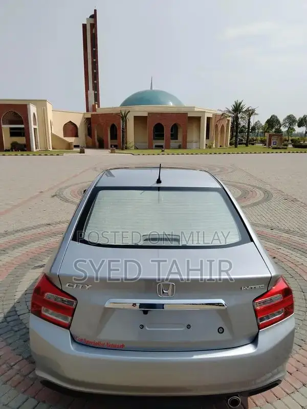 Honda City 1.3 Sedan - Android Panel, New Tyres, Family Car