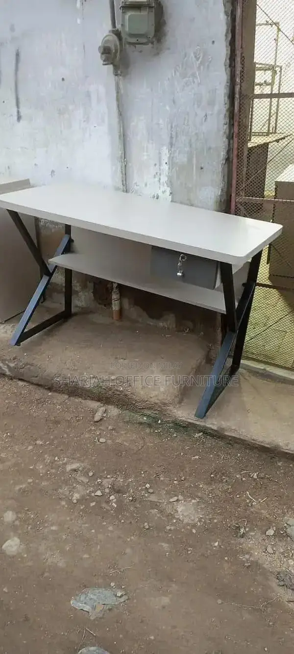 Modern Office Computer Desk with Iron Frame Workstation