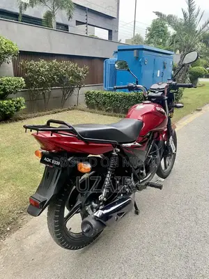 Suzuki GR150 Motorcycle - Nearly New Condition