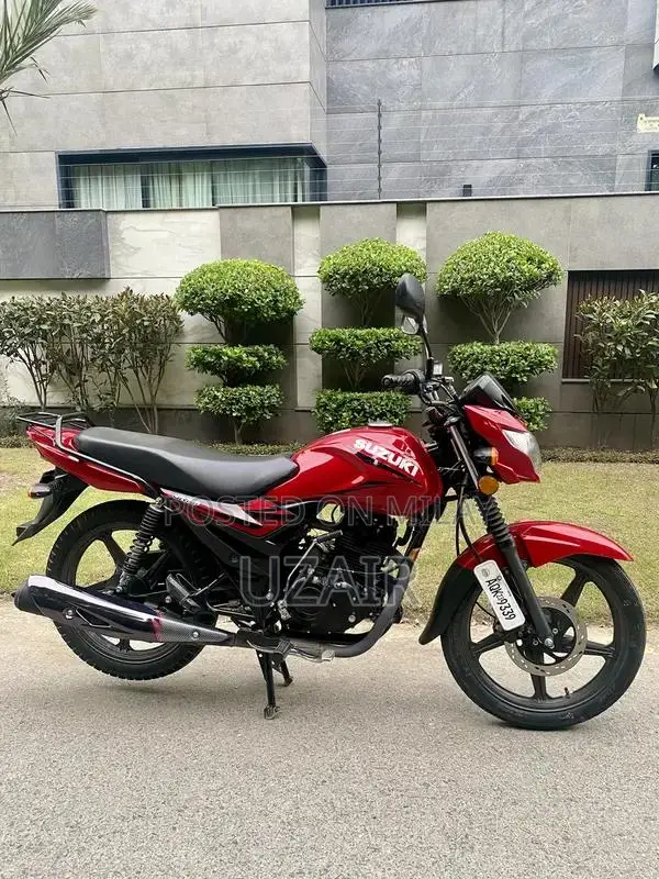 Suzuki GR150 Motorcycle - Nearly New Condition