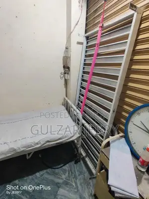 Professional Double Patient Medical Bed with Multiple Configuration Op