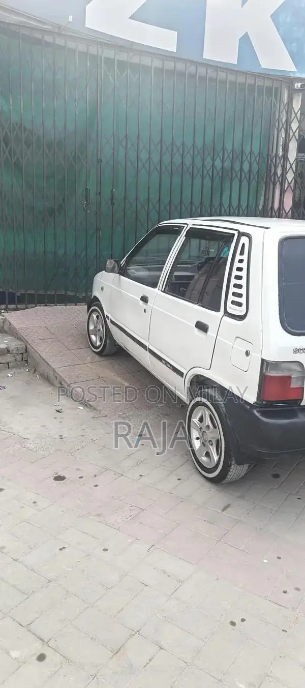 1992 Vintage Vehicle with Clear Documentation and Biometric Details