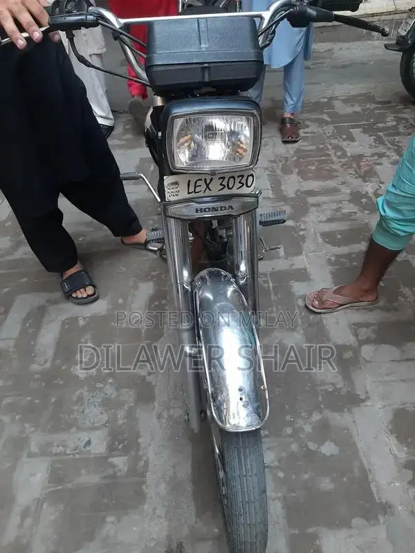 Used Hand Vehicle with Local Tanki Components