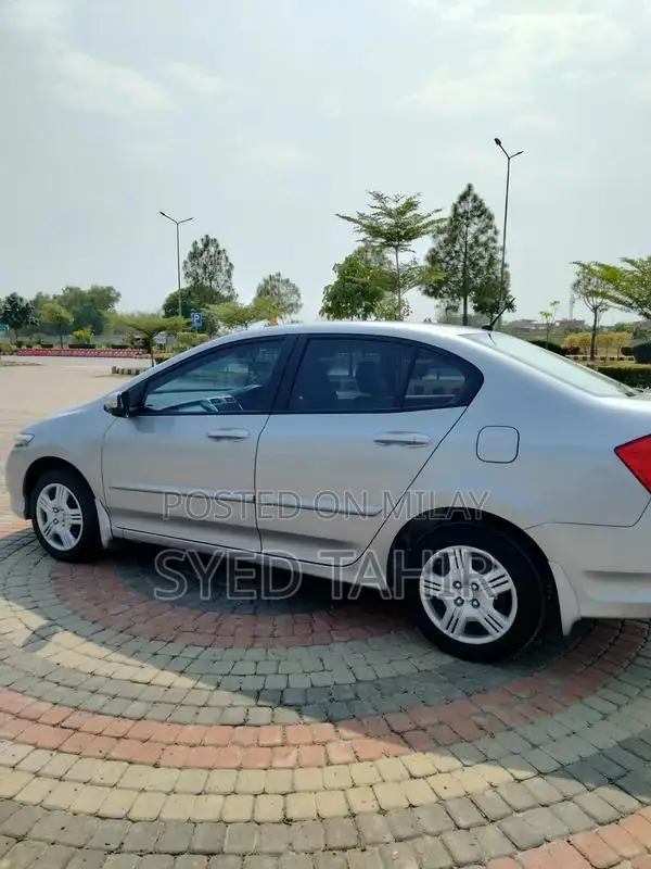 Honda City 1.3 Sedan - Android Panel, New Tyres, Family Car