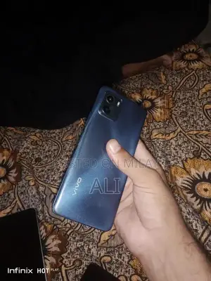 Budget Smartphone with Glass Display and Compact Design