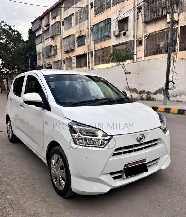 Daihatsu Mira XSA III 2021 Model - Pearl White Hatchback