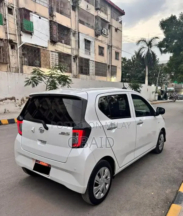 Daihatsu Mira XSA III 2021 Model - Pearl White Hatchback