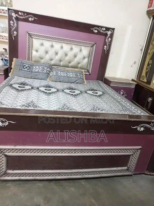 Versatile Bed Lock for Secure Furniture Attachment