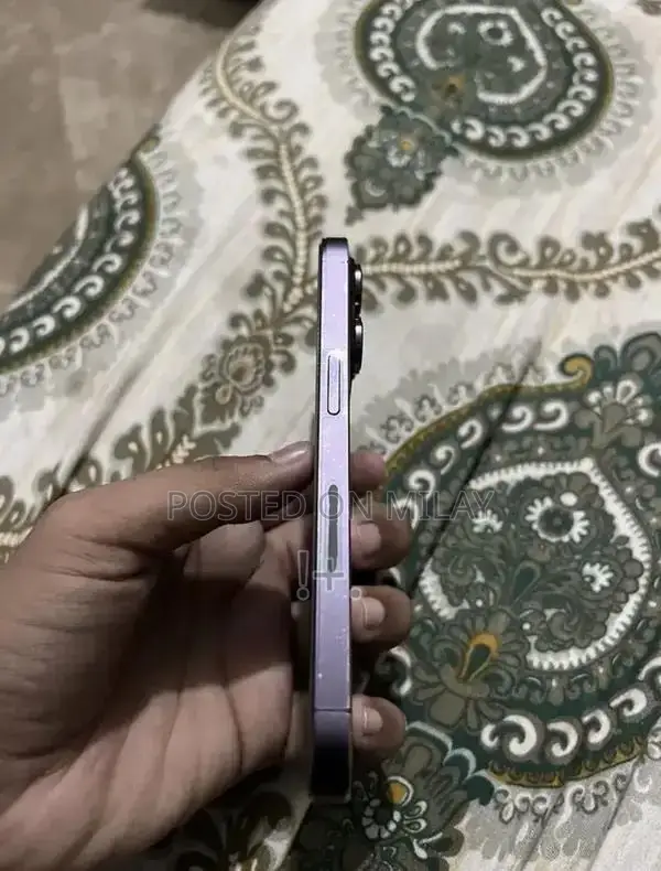 Apple iPhone 14 Pro - Nearly Pristine Condition Smartphone