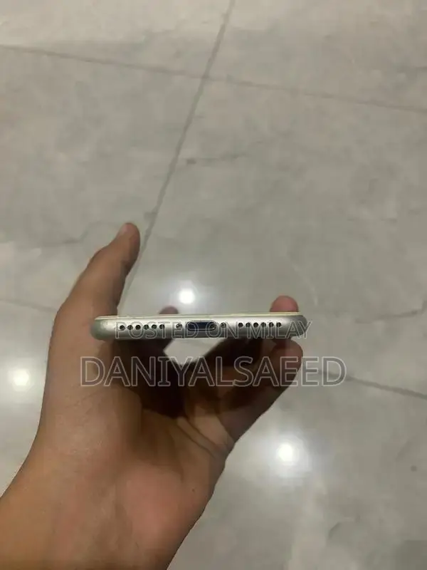 iPhone 7 Smartphone 128GB Storage Full Battery Health