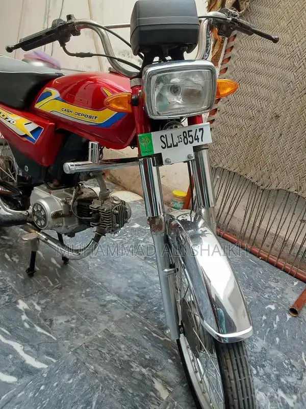 Metro 70cc Motorcycle - Classic Single Cylinder Model