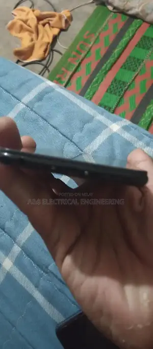 VIVO Y83 Smartphone with 6GB RAM and 128GB Storage