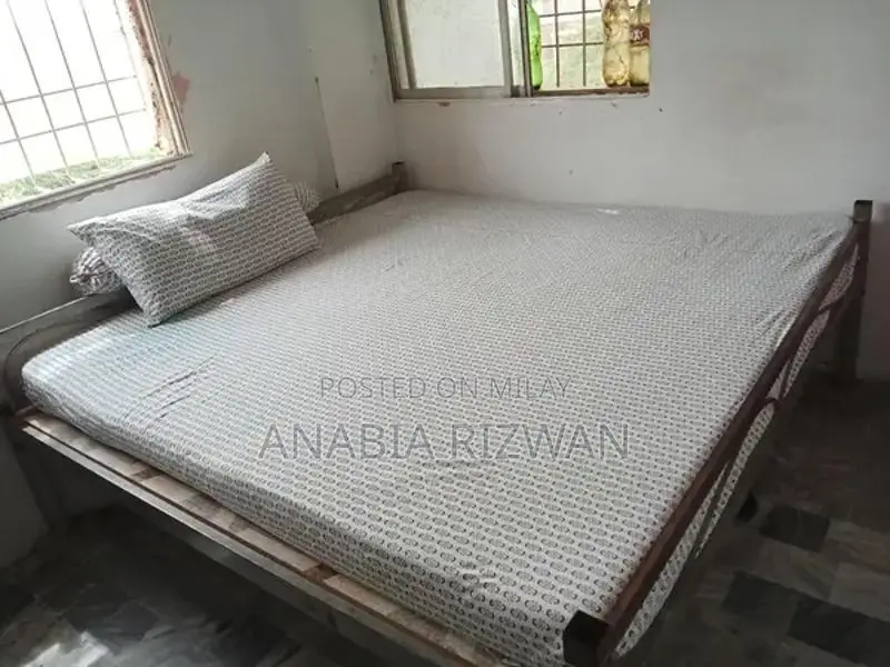 Large King Size Bed with Mattress