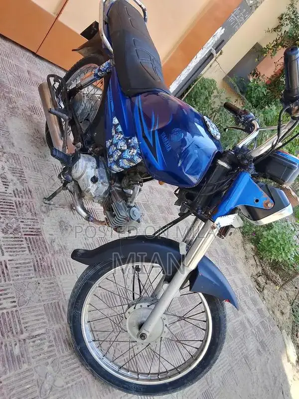 Yamaha Junoon 4-Stroke Motorcycle