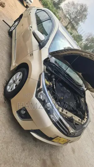 Photo - Toyota Altis Grande 1.8 Sedan - Low Mileage 2015 Model