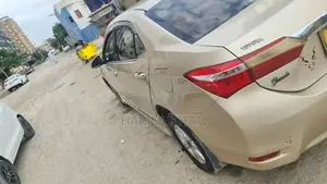 Toyota Altis Grande 1.8 Sedan - Low Mileage 2015 Model