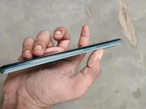 Photo - Samsung Galaxy A71 Smartphone Excellent Condition