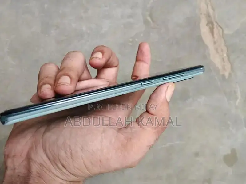 Samsung Galaxy A71 Smartphone Excellent Condition