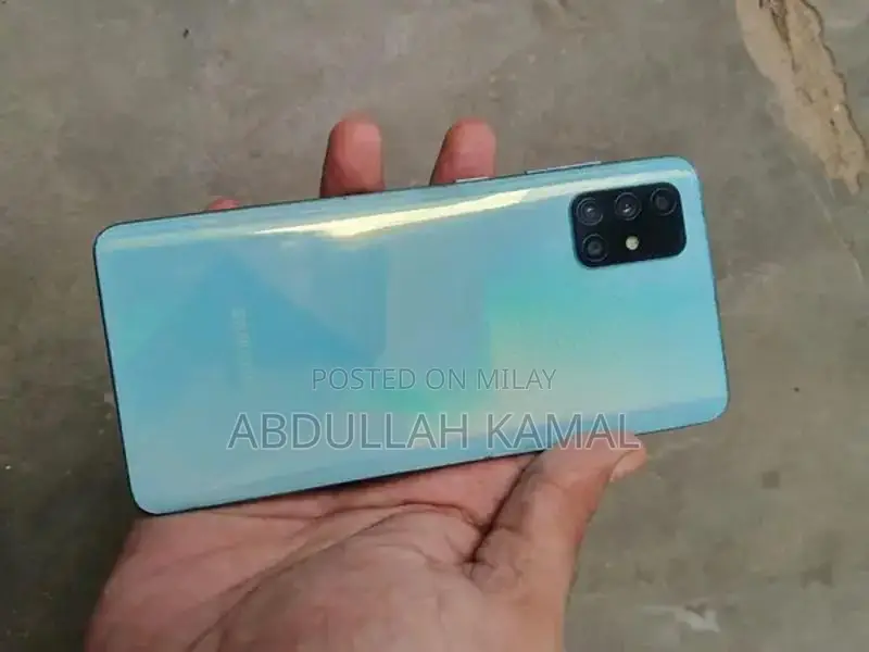 Samsung Galaxy A71 Smartphone Excellent Condition