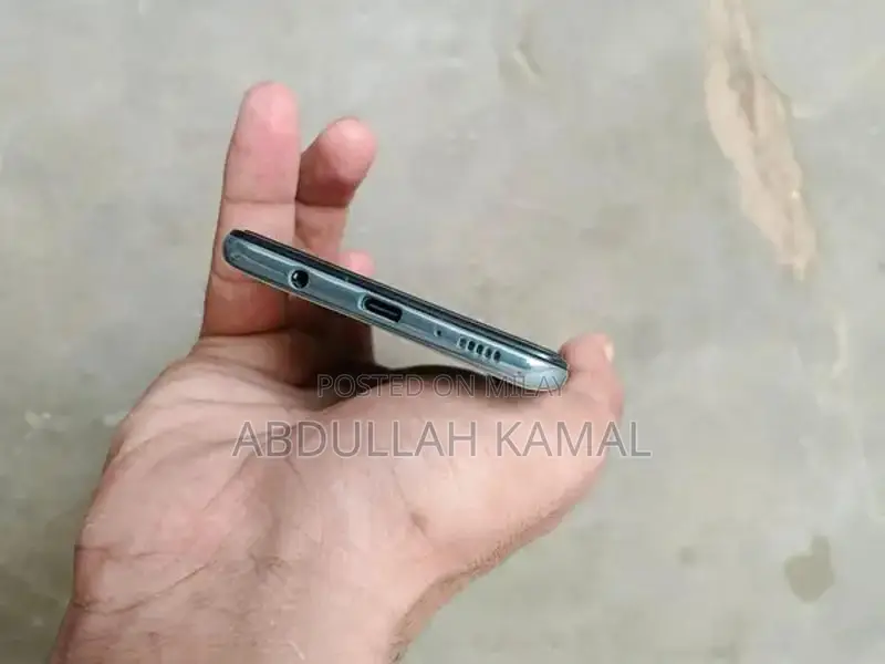 Samsung Galaxy A71 Smartphone Excellent Condition