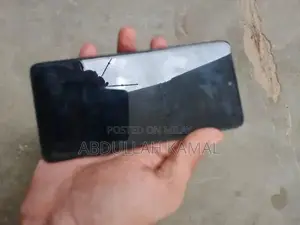 Samsung Galaxy A71 Smartphone Excellent Condition