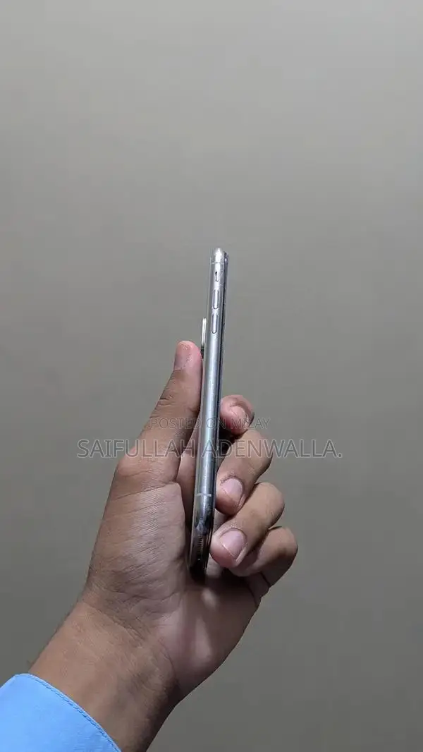 Apple iPhone X 256GB Premium Smartphone