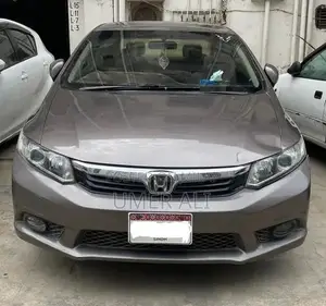 Photo - Honda Civic Vti Oriel Prosmatec Sedan